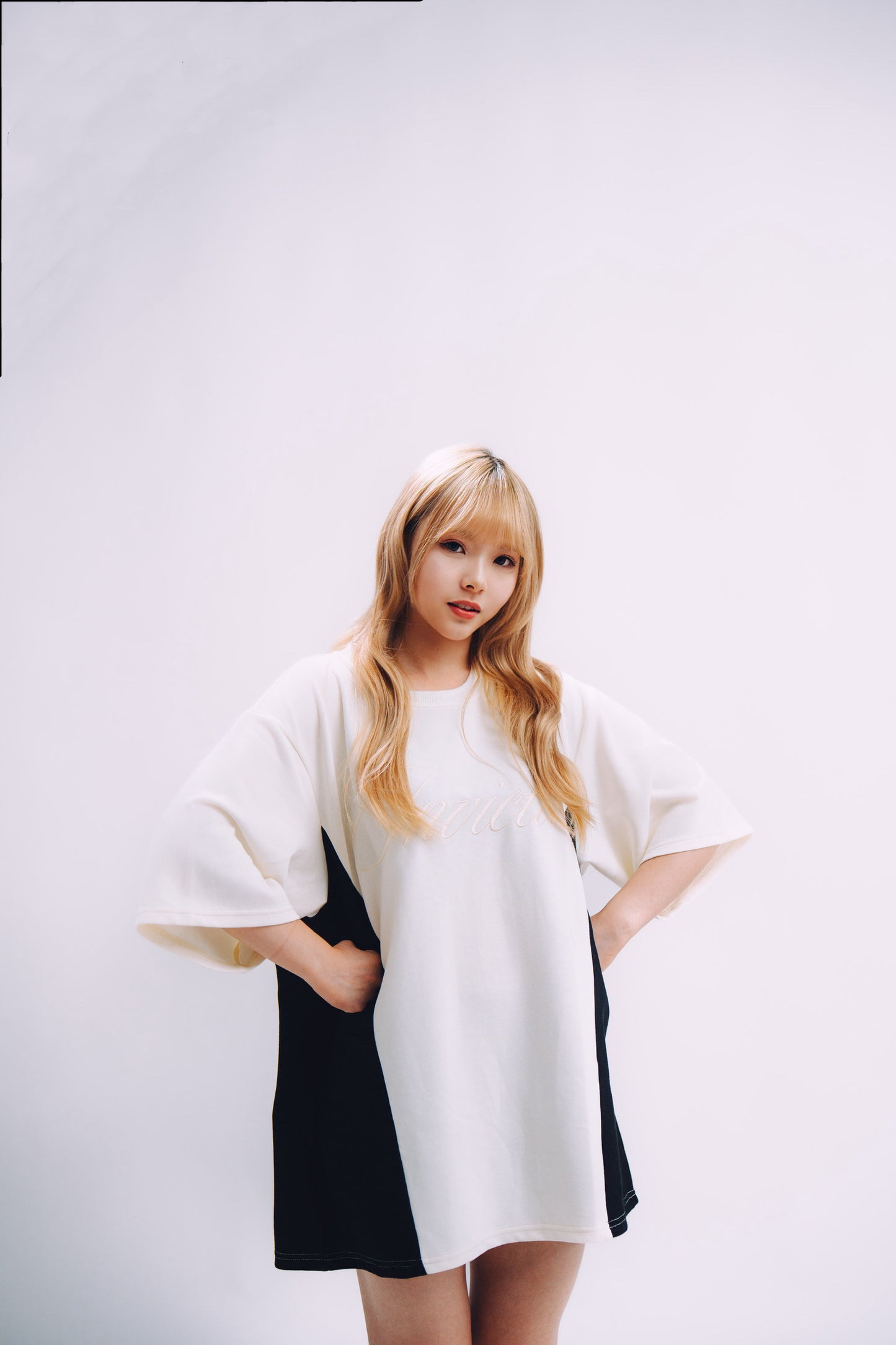 DUALITY OVERSIZE T-SHIRT - WHITE