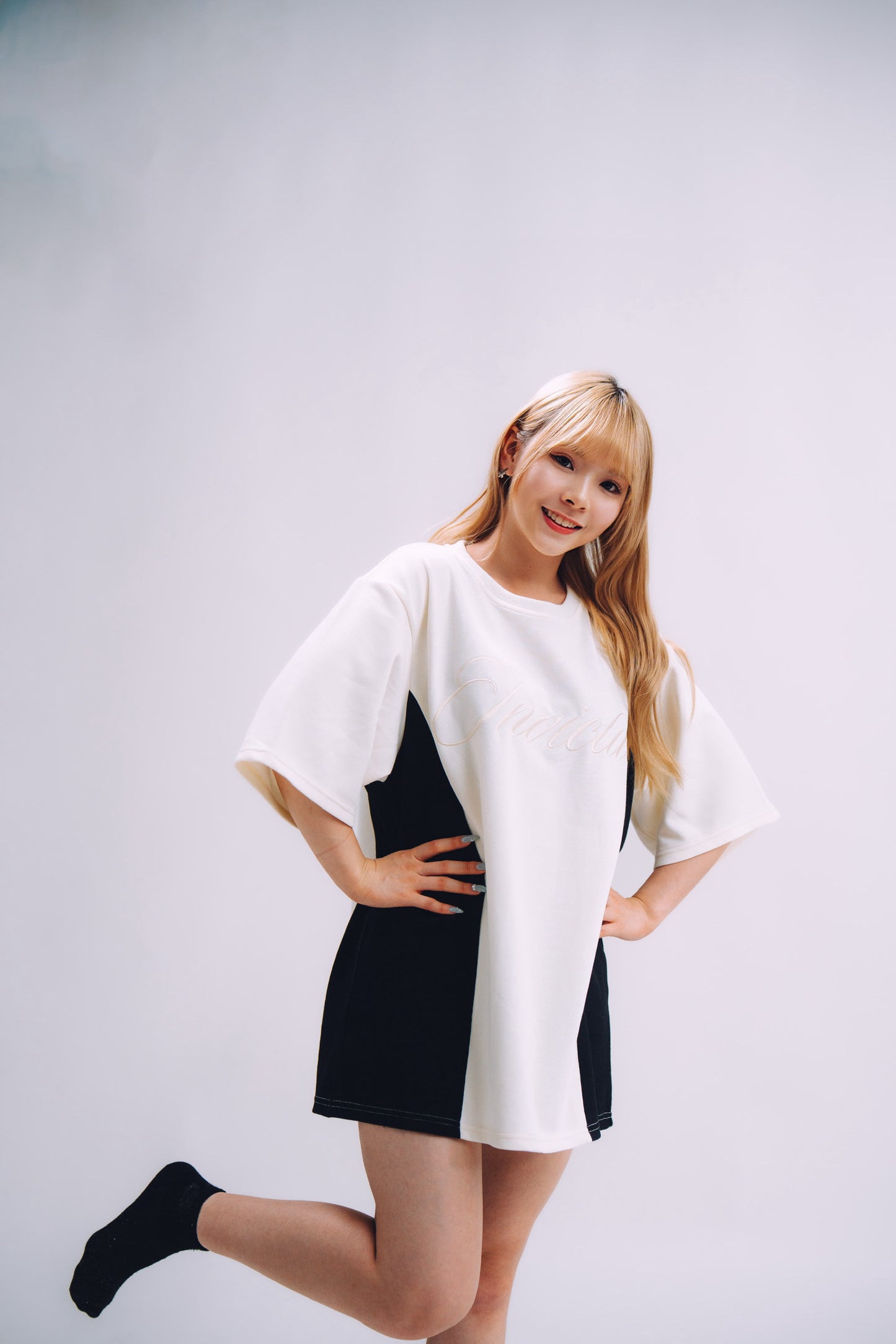 DUALITY OVERSIZE T-SHIRT - WHITE